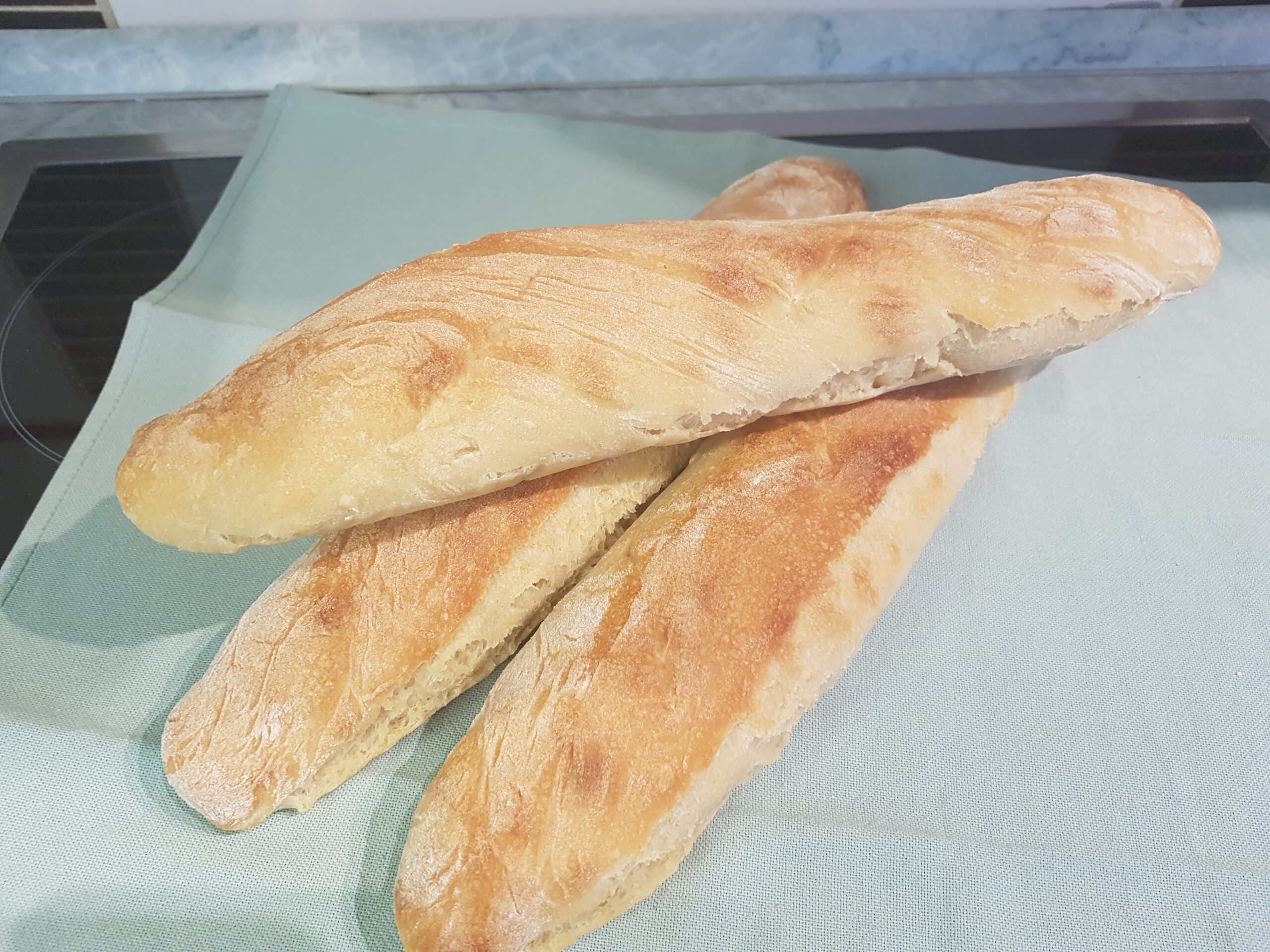 Dinkel-Baguette mit Lievito Madre